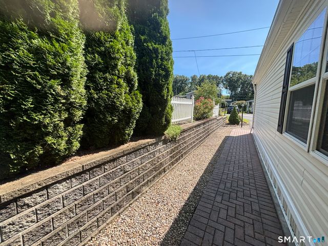 31 North Road, Southington, CT 06489