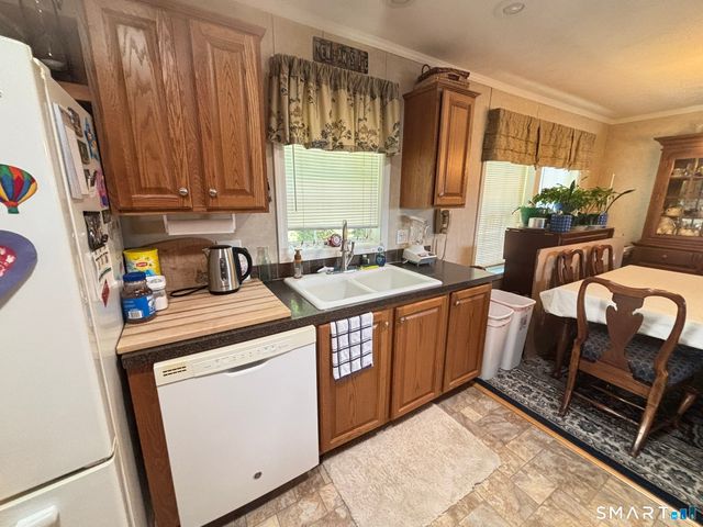 31 North Road, Southington, CT 06489