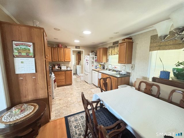 31 North Road, Southington, CT 06489
