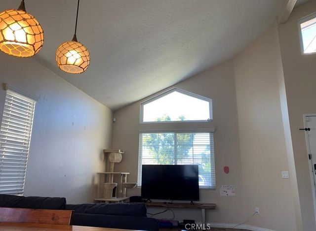 28561 Foxboro Lane, Highland, CA 92346