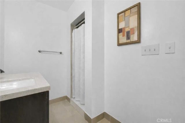 449 E Haltern, Glendora, CA 91740