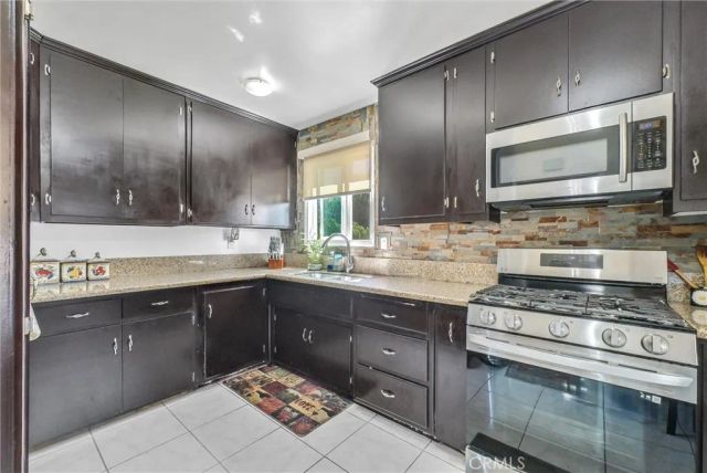 449 E Haltern, Glendora, CA 91740