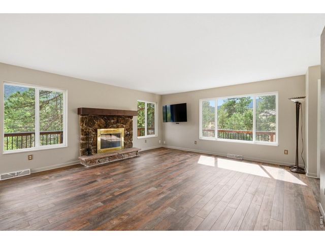 1331 Willow Ln, Estes Park, CO 80517