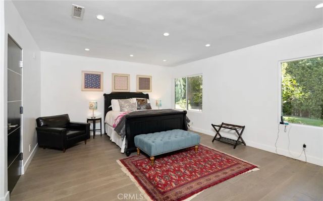 5541 Matilija Avenue, Sherman Oaks, CA 91401