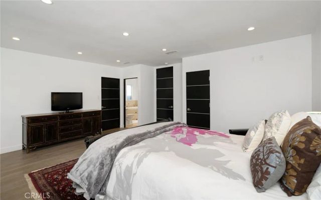 5541 Matilija Avenue, Sherman Oaks, CA 91401