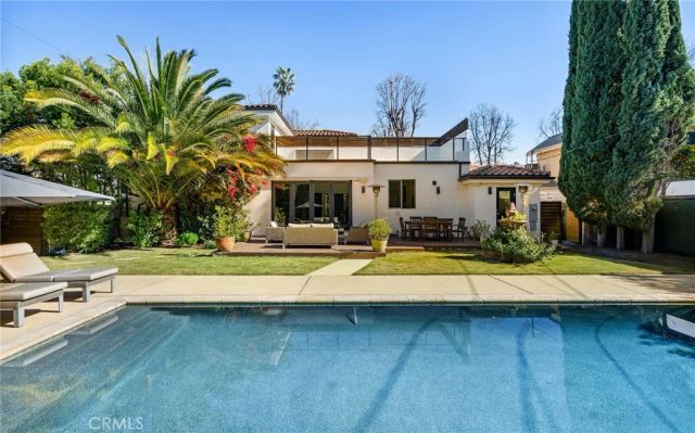 5541 Matilija Avenue, Sherman Oaks, CA 91401