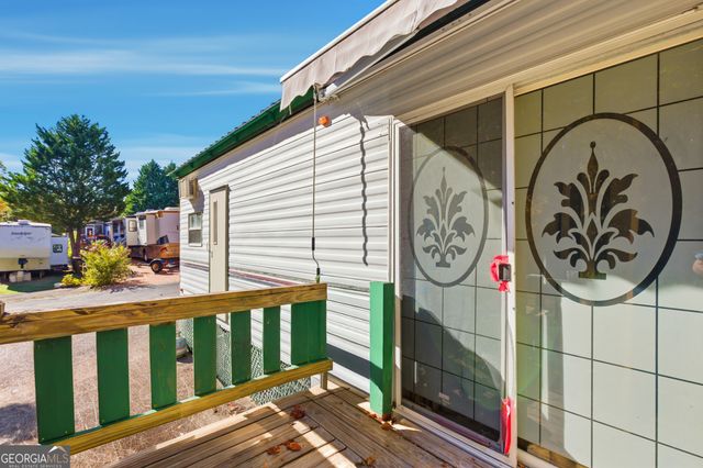 107 Holiday Loop, Cleveland, GA 30528