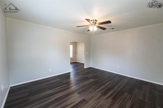 2172 AVENUE L, Wichita Falls, TX 76309