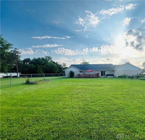 7940 Arlington Road, Brookville, OH 45309