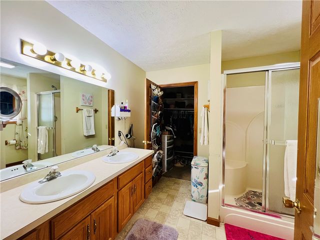 7940 Arlington Road, Brookville, OH 45309