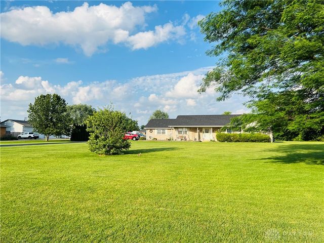 7940 Arlington Road, Brookville, OH 45309