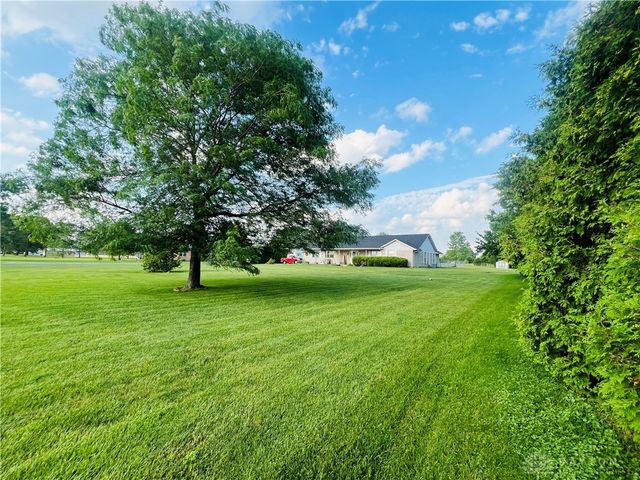 7940 Arlington Road, Brookville, OH 45309