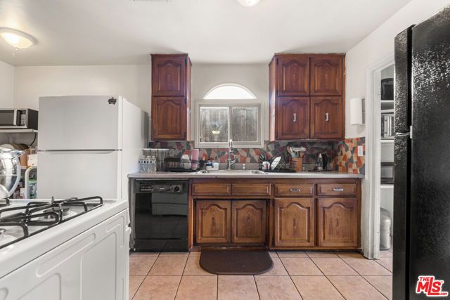 13748 Sunburst Street, Arleta (los Angeles), CA 91331