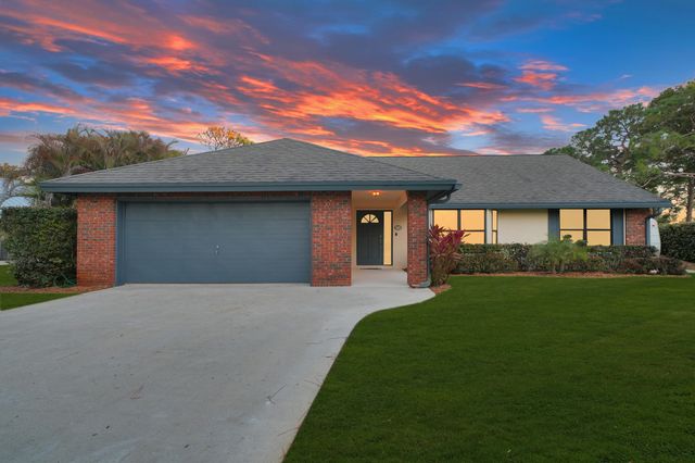 18808 Falcon Way, Jupiter, FL 33458