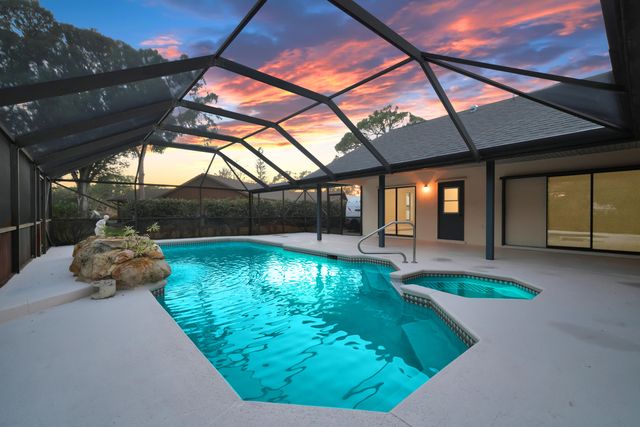 18808 Falcon Way, Jupiter, FL 33458