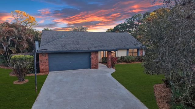 18808 Falcon Way, Jupiter, FL 33458