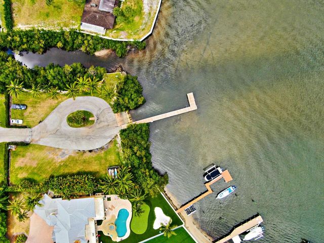 18808 Falcon Way, Jupiter, FL 33458