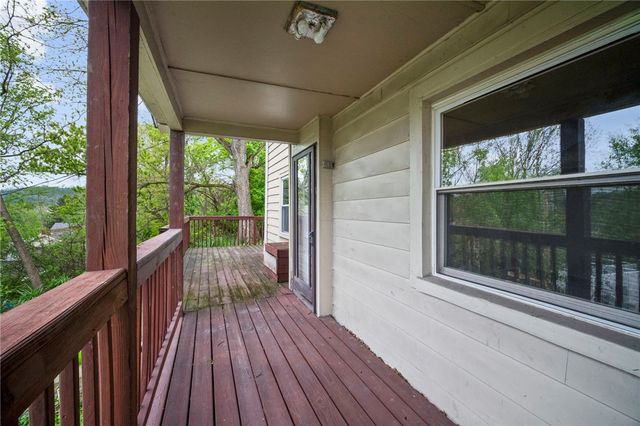 524 5th Ave, Carnegie, PA 15106