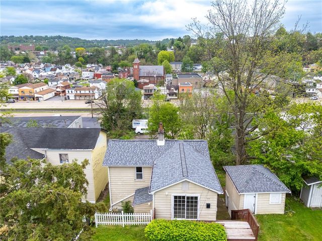 524 5th Ave, Carnegie, PA 15106