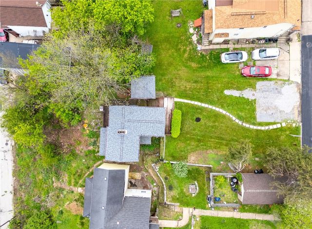 524 5th Ave, Carnegie, PA 15106