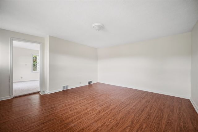 524 5th Ave, Carnegie, PA 15106