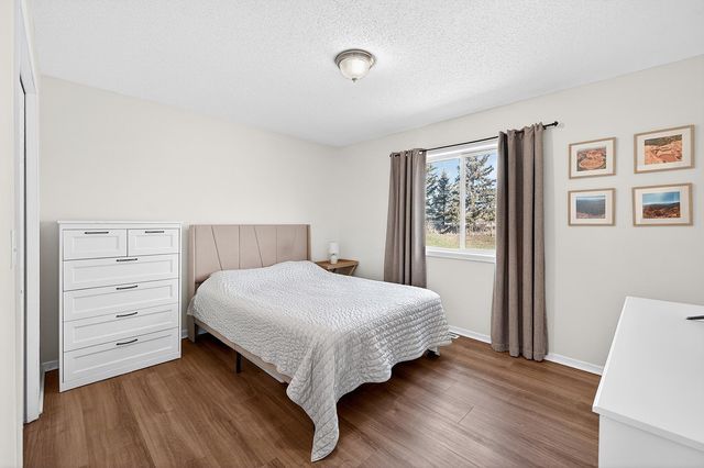 860 Sparrow Road, Waconia, MN 55387