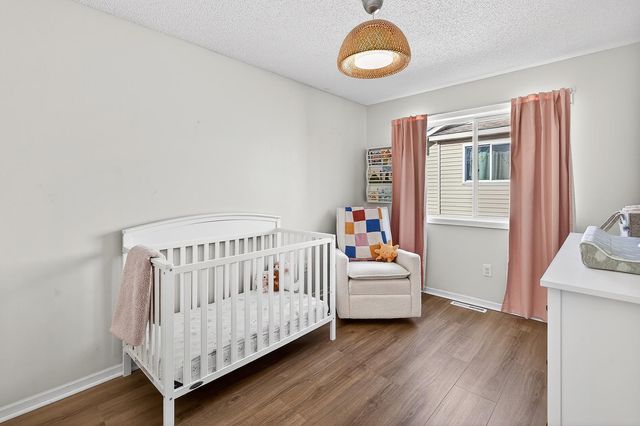 860 Sparrow Road, Waconia, MN 55387