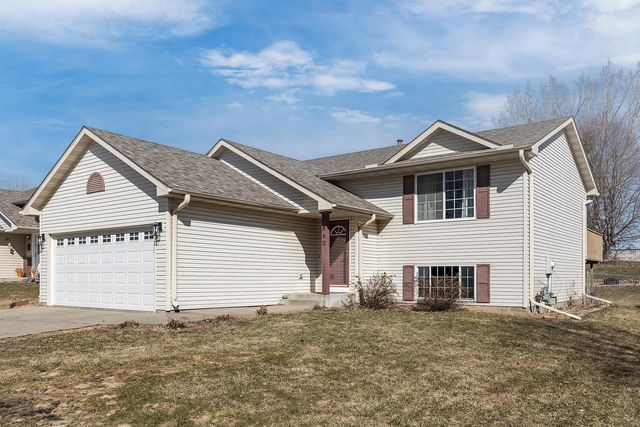 860 Sparrow Road, Waconia, MN 55387