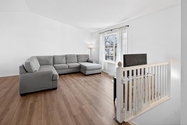 860 Sparrow Road, Waconia, MN 55387