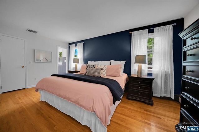 468 Manchester Way, Wyckoff, NJ 07481