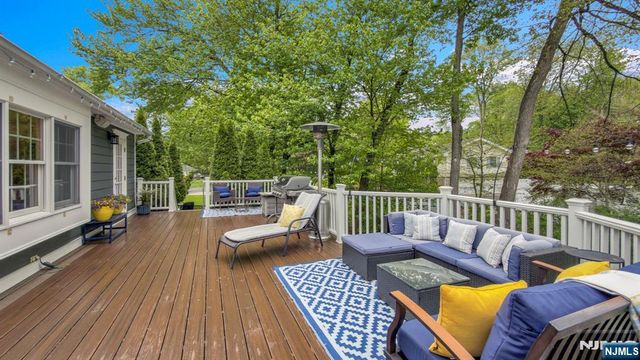 468 Manchester Way, Wyckoff, NJ 07481