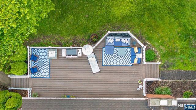 468 Manchester Way, Wyckoff, NJ 07481