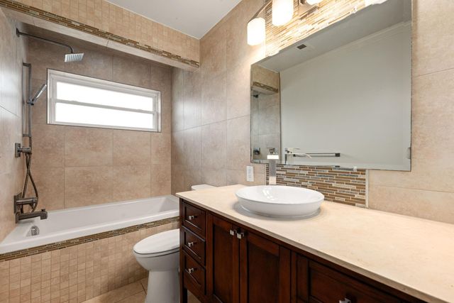 3407 Rockyridge Drive, Houston, TX 77063