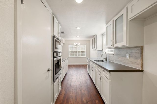 3407 Rockyridge Drive, Houston, TX 77063