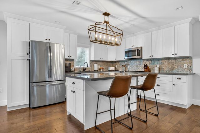 354 Marlborough Place, West Palm Beach, FL 33405