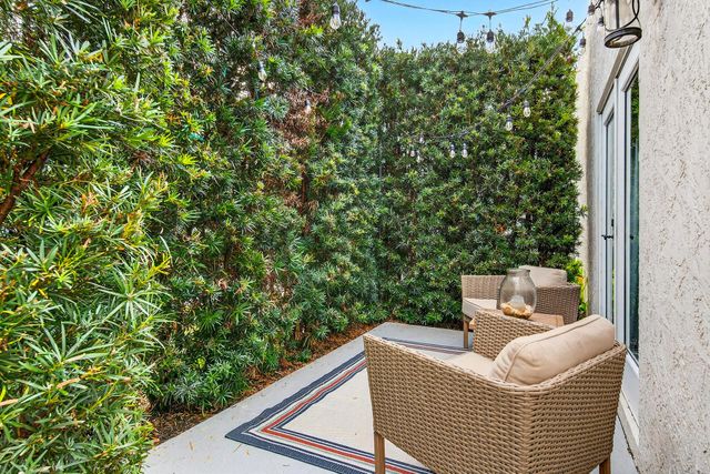 354 Marlborough Place, West Palm Beach, FL 33405