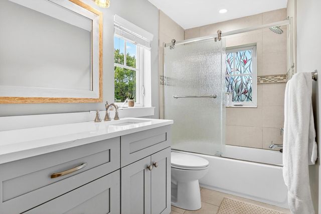 354 Marlborough Place, West Palm Beach, FL 33405