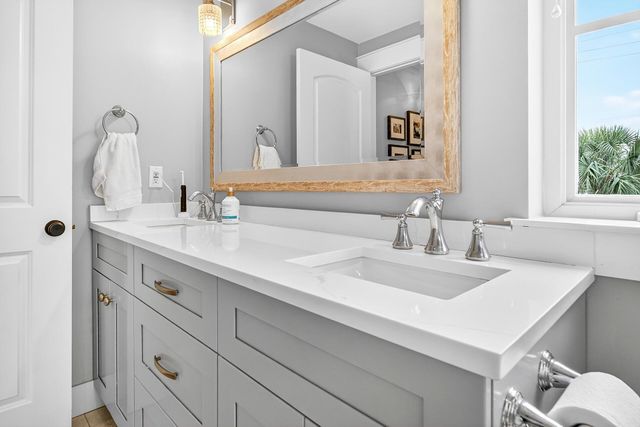 354 Marlborough Place, West Palm Beach, FL 33405