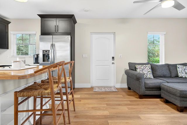 354 Marlborough Place, West Palm Beach, FL 33405