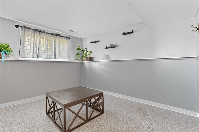 830 Russell Avenue, Winthrop Harbor, IL 60096