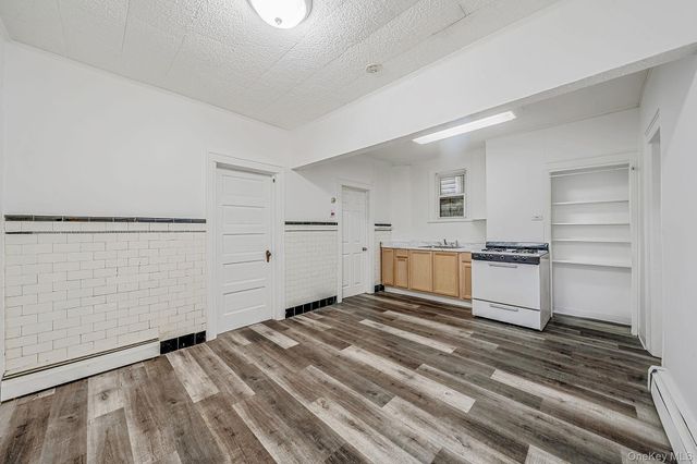 10003 88th Avenue, Richmond Hill, NY 11418