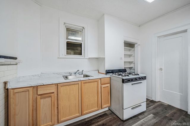 10003 88th Avenue, Richmond Hill, NY 11418