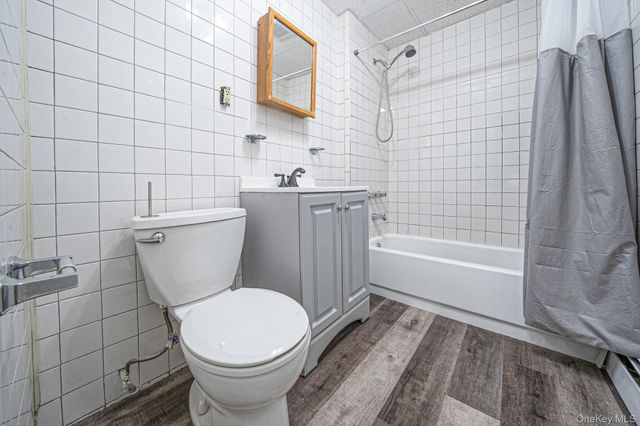 10003 88th Avenue, Richmond Hill, NY 11418
