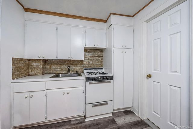 10003 88th Avenue, Richmond Hill, NY 11418