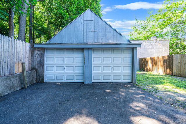 10003 88th Avenue, Richmond Hill, NY 11418