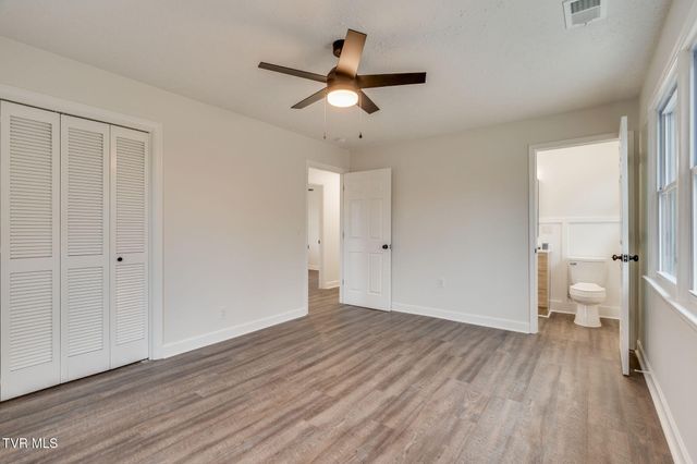 404 Oakmont Drive, Kingsport, TN 37663