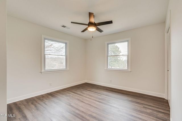 404 Oakmont Drive, Kingsport, TN 37663