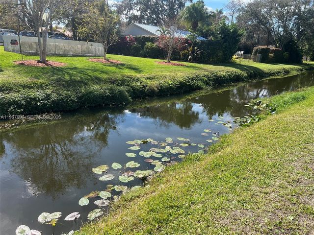 11520 NW 26th St, Plantation, FL 33323