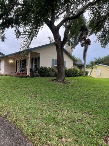 11520 NW 26th St, Plantation, FL 33323
