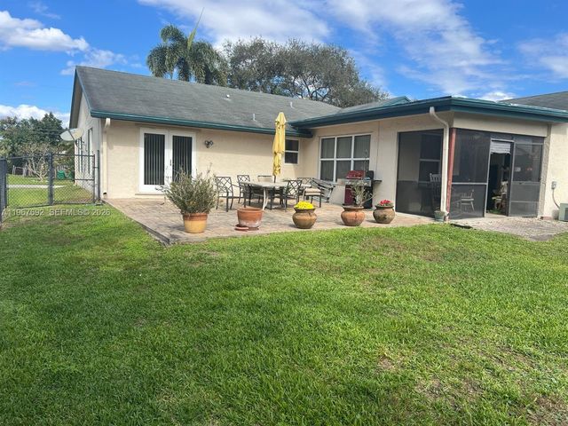 11520 NW 26th St, Plantation, FL 33323